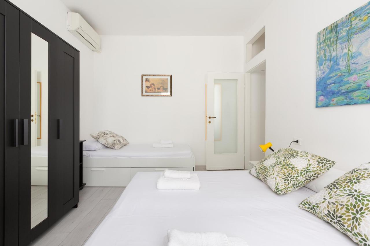 Apartment With Balcony -Bisceglie Red Line Subway Milano Ngoại thất bức ảnh